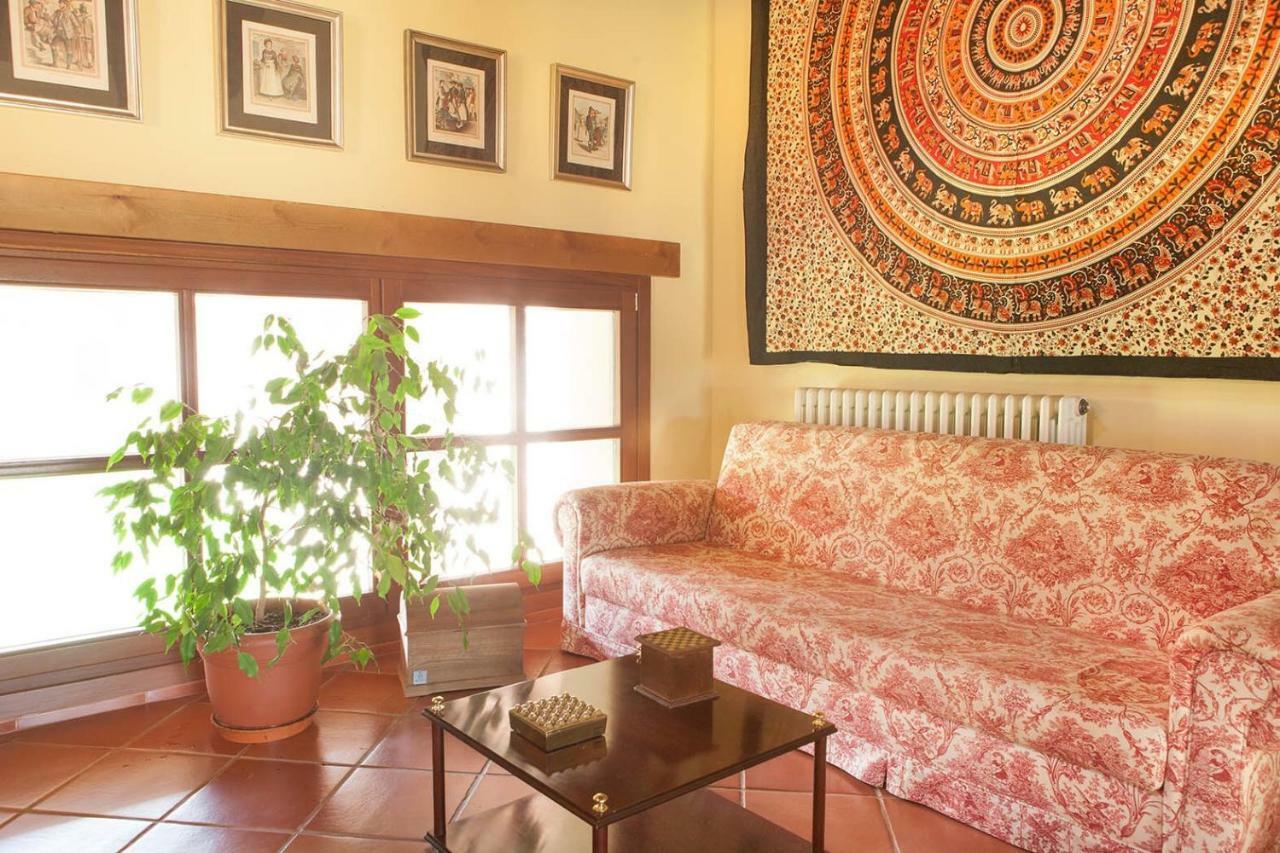 Almenara de Tormes Casa Roble 게스트하우스 외부 사진