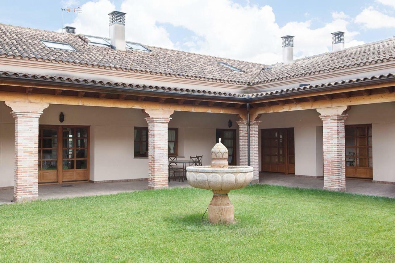 Almenara de Tormes Casa Roble 게스트하우스 외부 사진